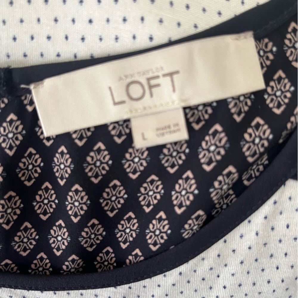 Loft Tank Size Large Navy & White Excellent Condition - Picture 5 of 6